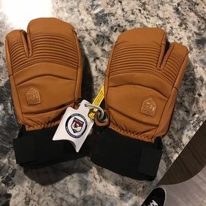 Hestra Leather Fall line 3-finger glove BRAND NEW